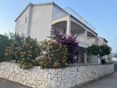 Apartmani Emil