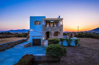 Villa Billia Cheerful 4 bedroom home with ocean view