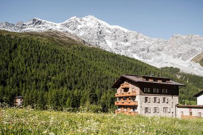 Glacier Rock guesthouse