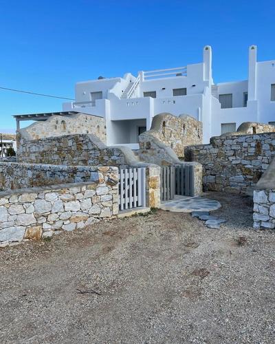 VillaNaxosGR - More than a Naxian beach house