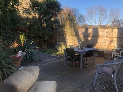 Room and private bathroom in the Whitehouse