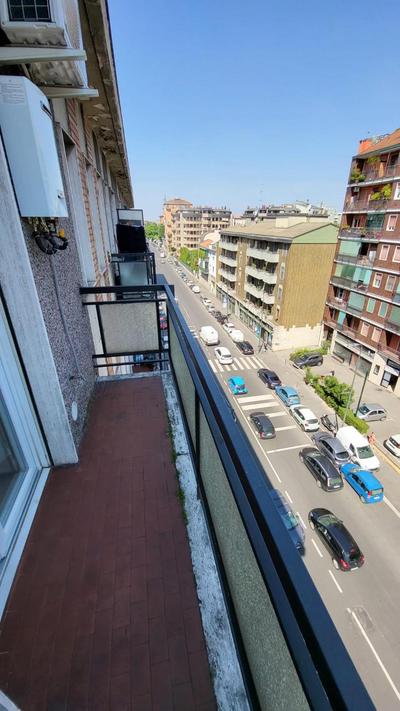 Fondazione Prada metro Corvetto splendido monolocale ristrutturato ben arredato