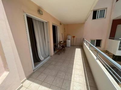 Modern Studio large veranda -metro station Suggrou