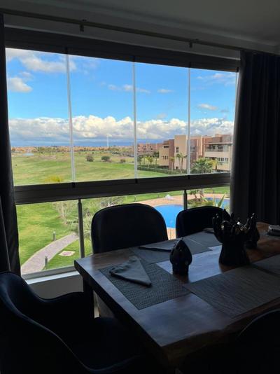 Prestigia, superbe appartement, vue sur golf, piscine et Atlas