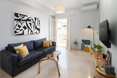 OliveArt Apartment near the Port