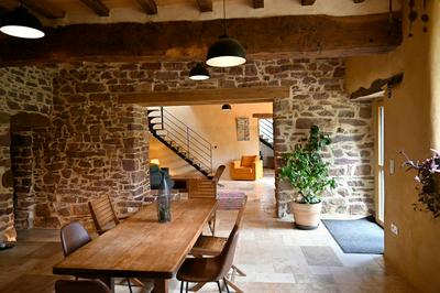 LES CHAMBRES AUX LOUPS