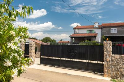 Holiday house IVA - Vrh, Krk