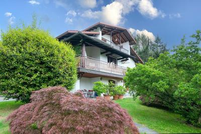 Villa La Verbanina Private Garden - Happy Rentals