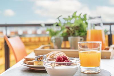 HYGGE Family Apartment - one step away from the lake!!!