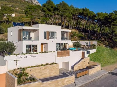 Luxury Villa Seventh Heaven with heated pool, hot-tub, gym, panoramic views on town Split