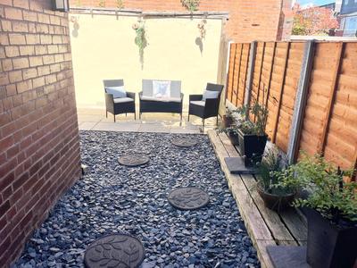 Entire holiday home in Blackpool with free parking and a private patio garden