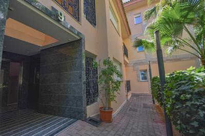 Penthouse with sea views in Nueva Andalucia