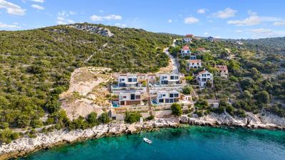 Villa Lonely Place