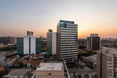 Edificio Summit Pinheiros Best Location in São Paulo Balcony with City Views Pool, Fitness Room and Parking Garage 3 minutes to Subway
