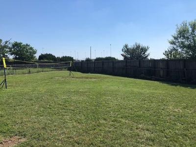 Casa Nicholas , 3 bedroom/ 2 bath with large yard