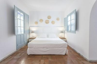 Apartamentos Suites Santa Cruz