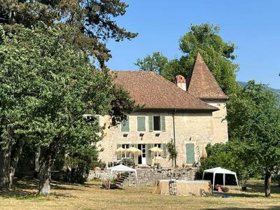 Domaine du Très-Haut - Château de Montanges
