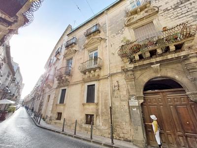Quiet Loft in Ortigia