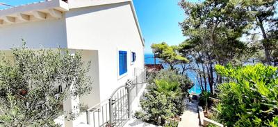 Summer House Bougainvillea by Dubrovnik Colors