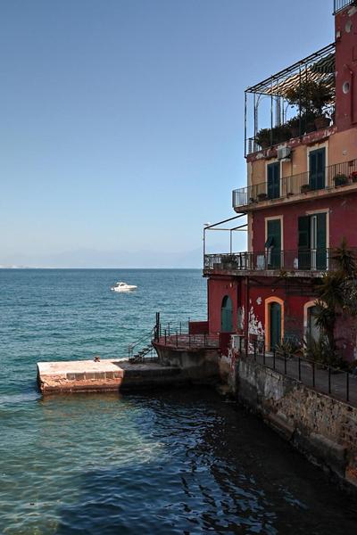 LA CASA SULL’ ACQUA