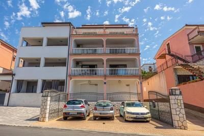 Apartments Lacic