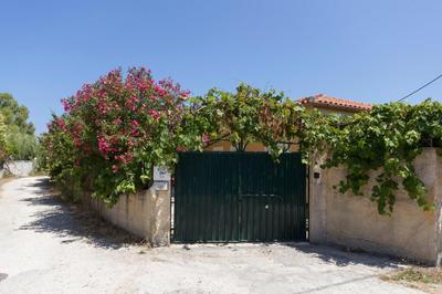 Villa Stafili by Villa Plus