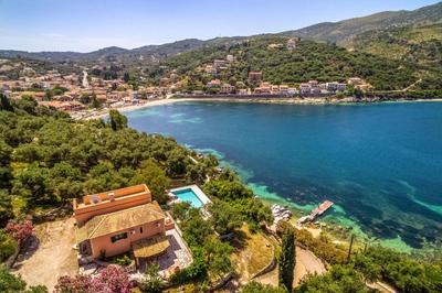 Villa Thalassia by Villa Plus