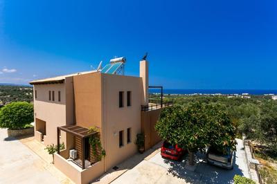 Villa Erato by Villa Plus