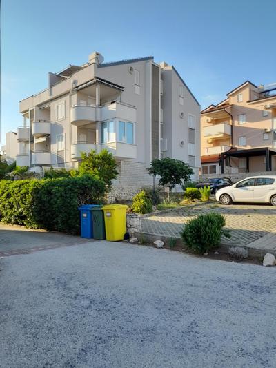 Beautiful apartment in Novalja