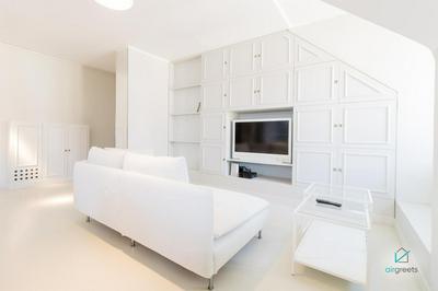 MODERN, MINIMALIST FLAT IN VIENNA