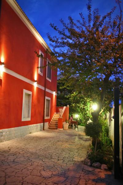 Fiumicino Airport B&B Deluxe