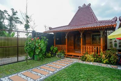 RedDoorz Syariah near Terminal Mendolo Wonosobo 2