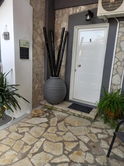 Kakovatos Family Homes