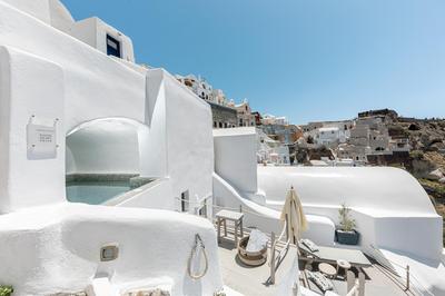 Yposkafo Jacuzzi House