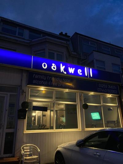 Oakwell Hotel