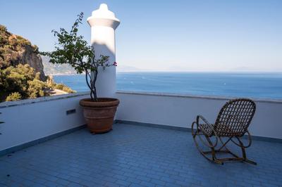 Emerald's Resort - Filomena