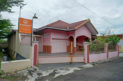 KoolKost Syariah near Living Plaza Purwokerto (minimum stay 6 nights)