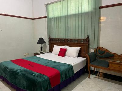 RedDoorz Syariah @ Karang Pilang