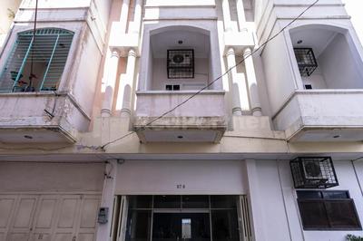 Carolina Transit Medan Mitra RedDoorz