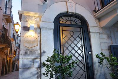 Mare Versus Luxury Suites