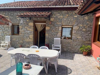 Casa Rural La Sosiega con jardín privado