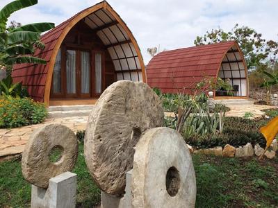 Mario Hotel and Cafe