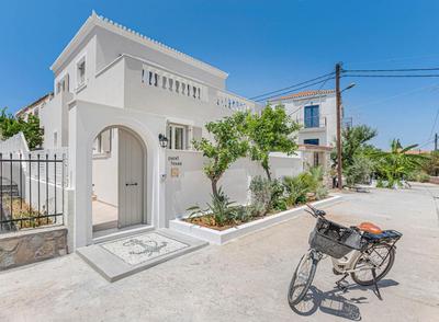 Pearl House - Luxurious new beach villa in Spetses stunning view