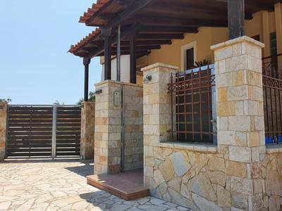 Petrino guesthouse Gialova