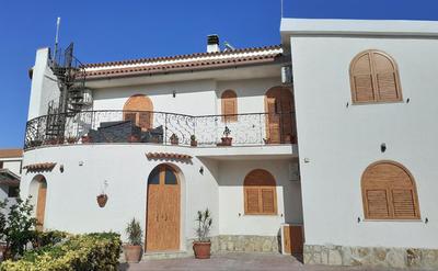 Doria Apartment