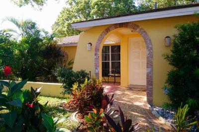 Comfortable Stay- Fully Stocked Home & Coffee Bar- All Essentials Provided