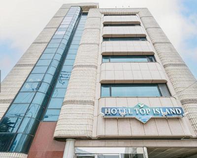 Top Island Hotel
