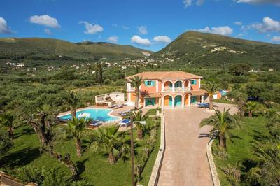Villa Amari by Villa Plus