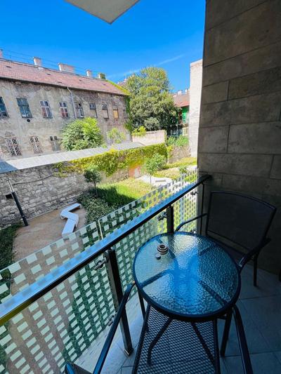 B 205, apartments in the heart of the Jewish quarter