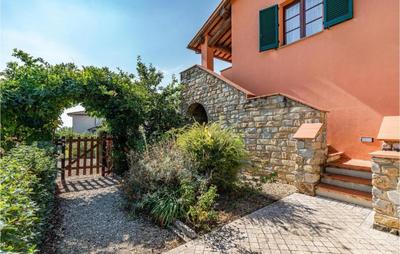 Casa Macinarino APPARTAMENTO 14 con piscina